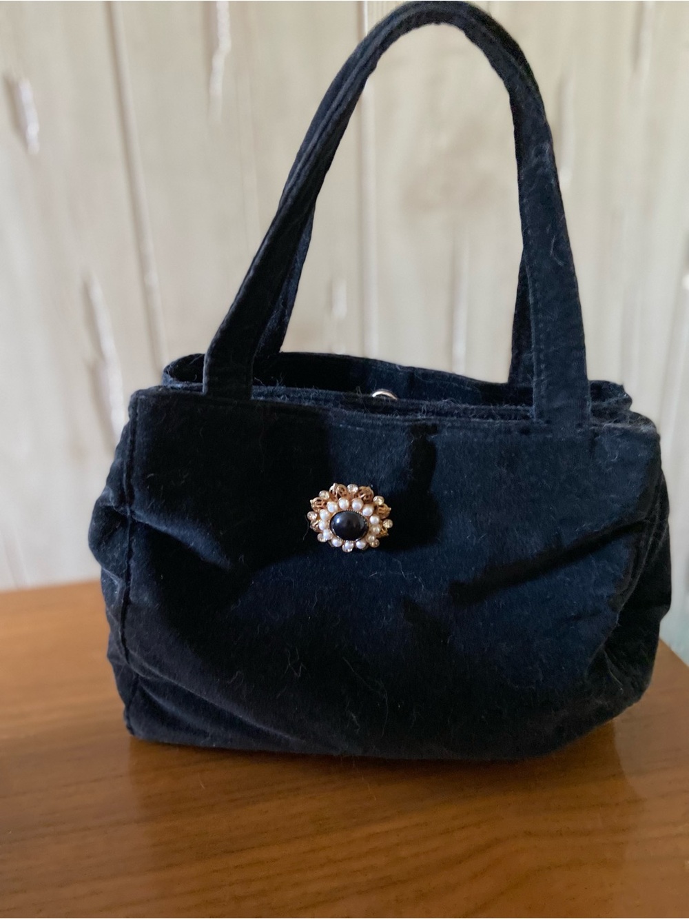 Vintage Black Velvet purse shoulder bag handbag black white Pearl gold Brooch